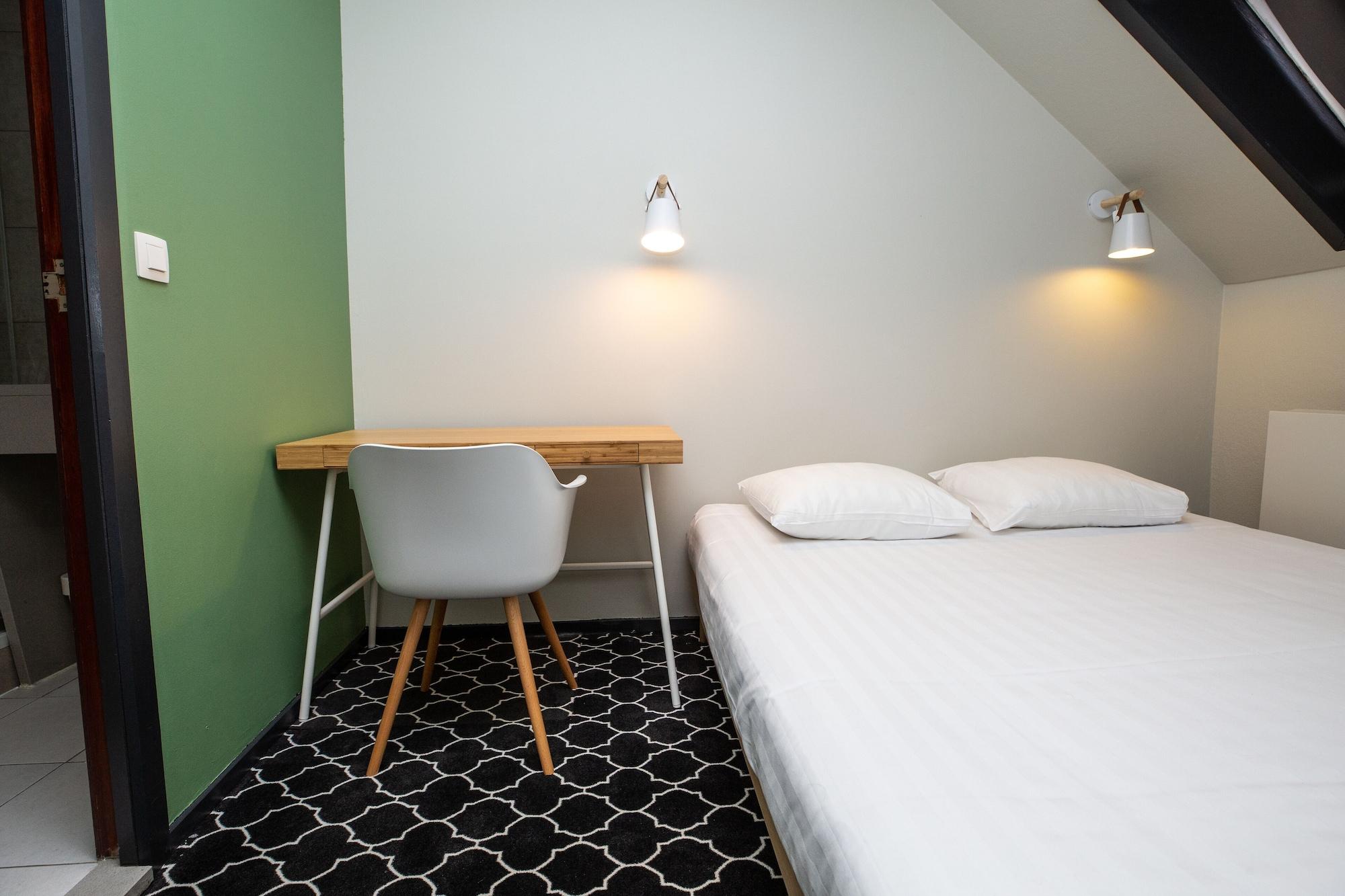 Safestay Brussels Grand Place Экстерьер фото