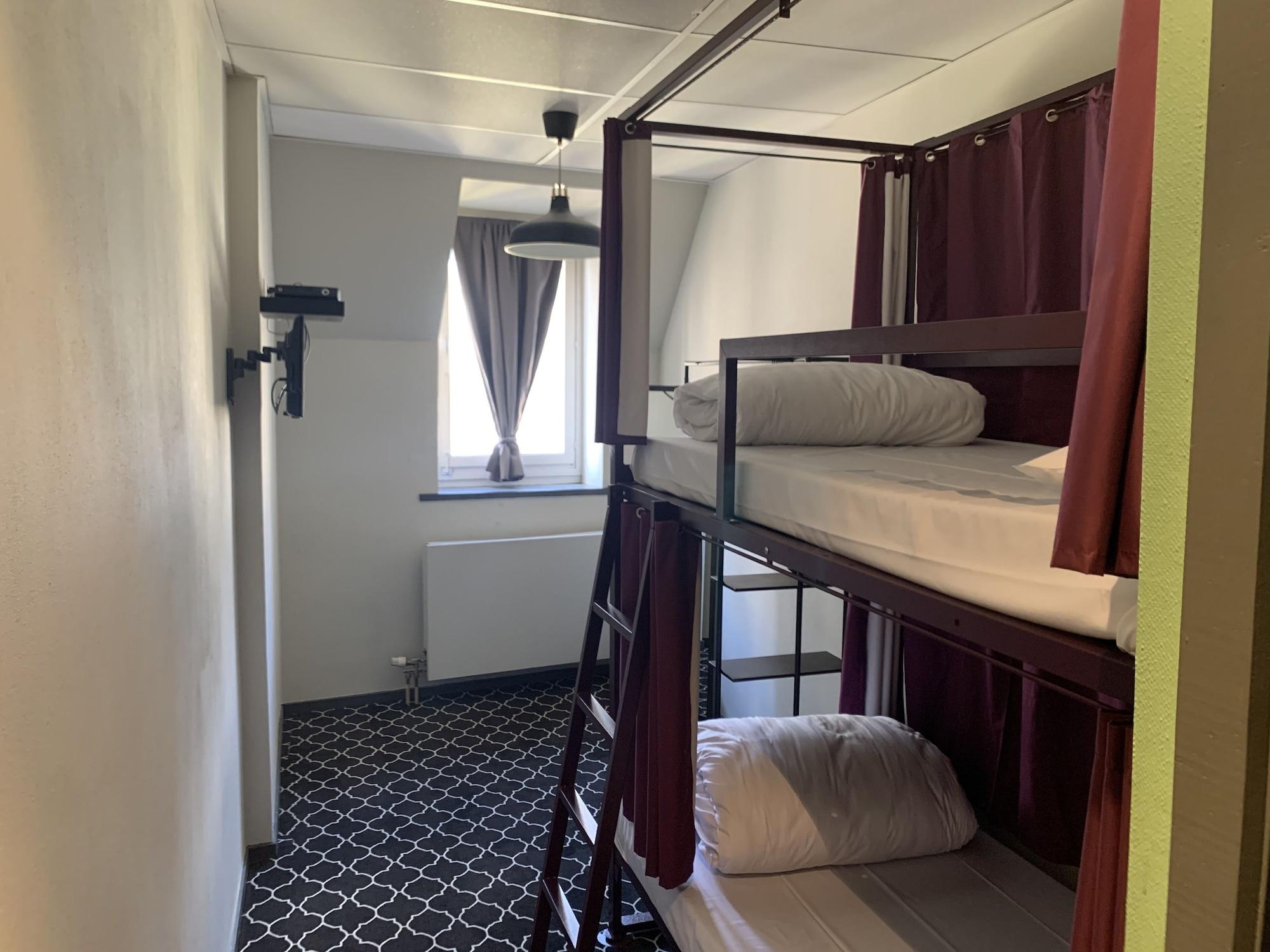 Safestay Brussels Grand Place Экстерьер фото