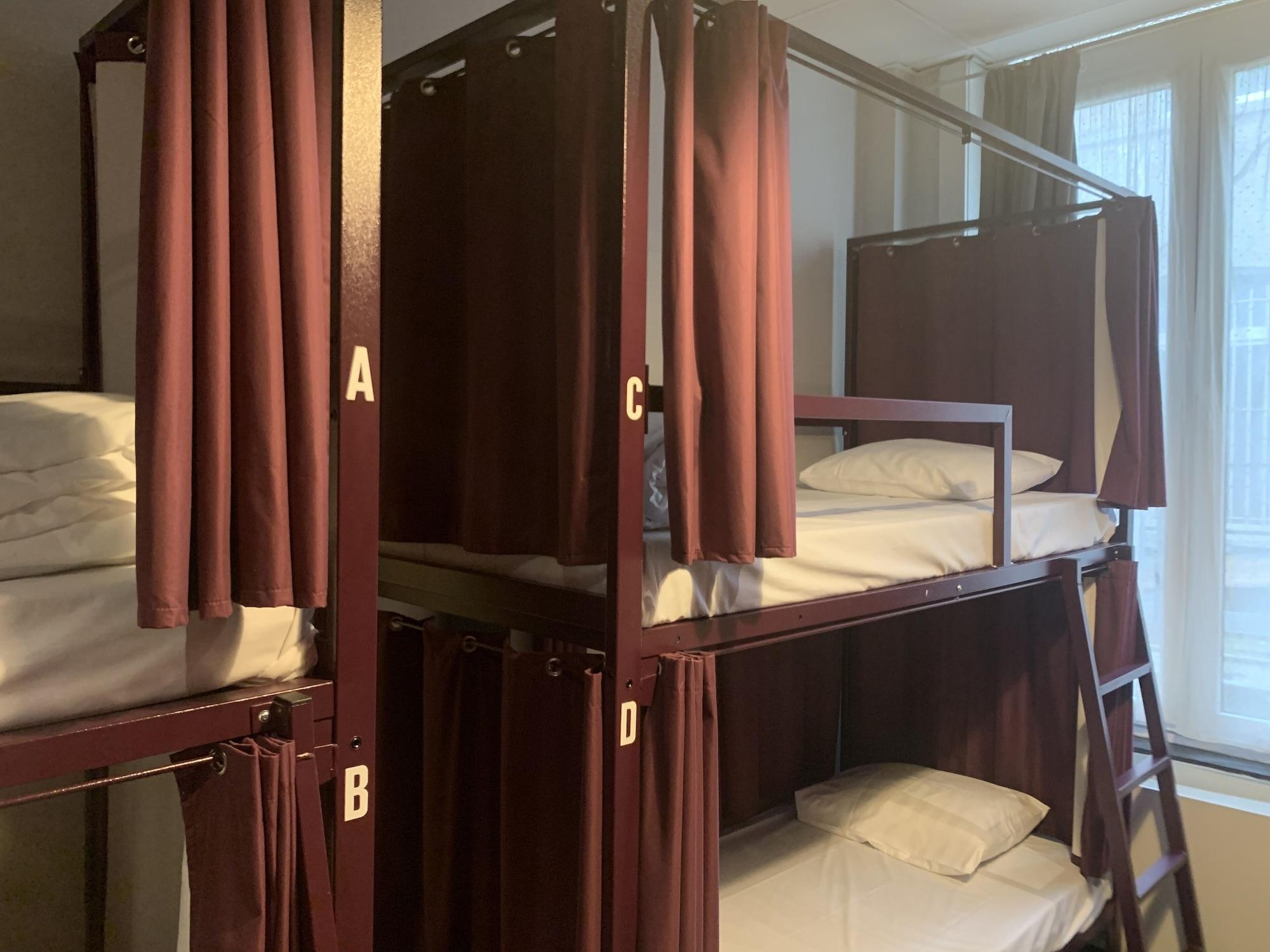 Safestay Brussels Grand Place Экстерьер фото