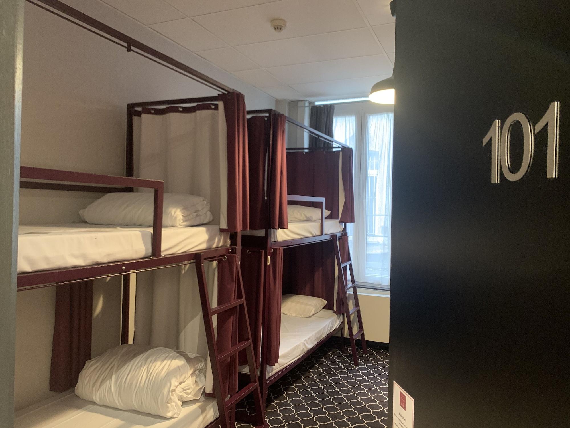Safestay Brussels Grand Place Экстерьер фото