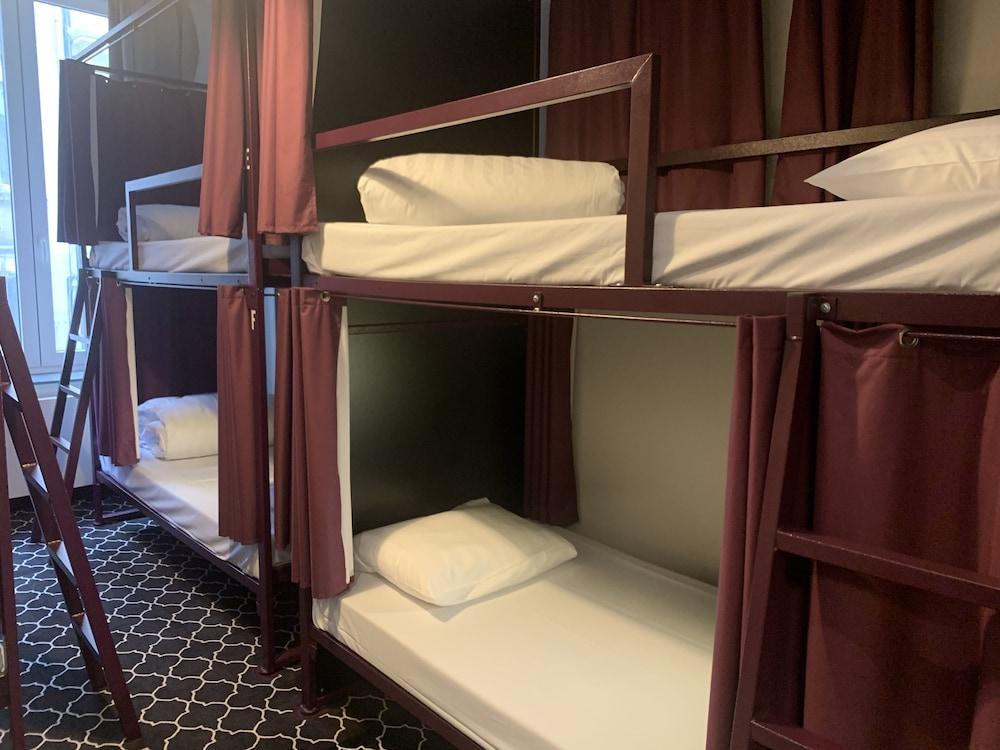 Safestay Brussels Grand Place Экстерьер фото